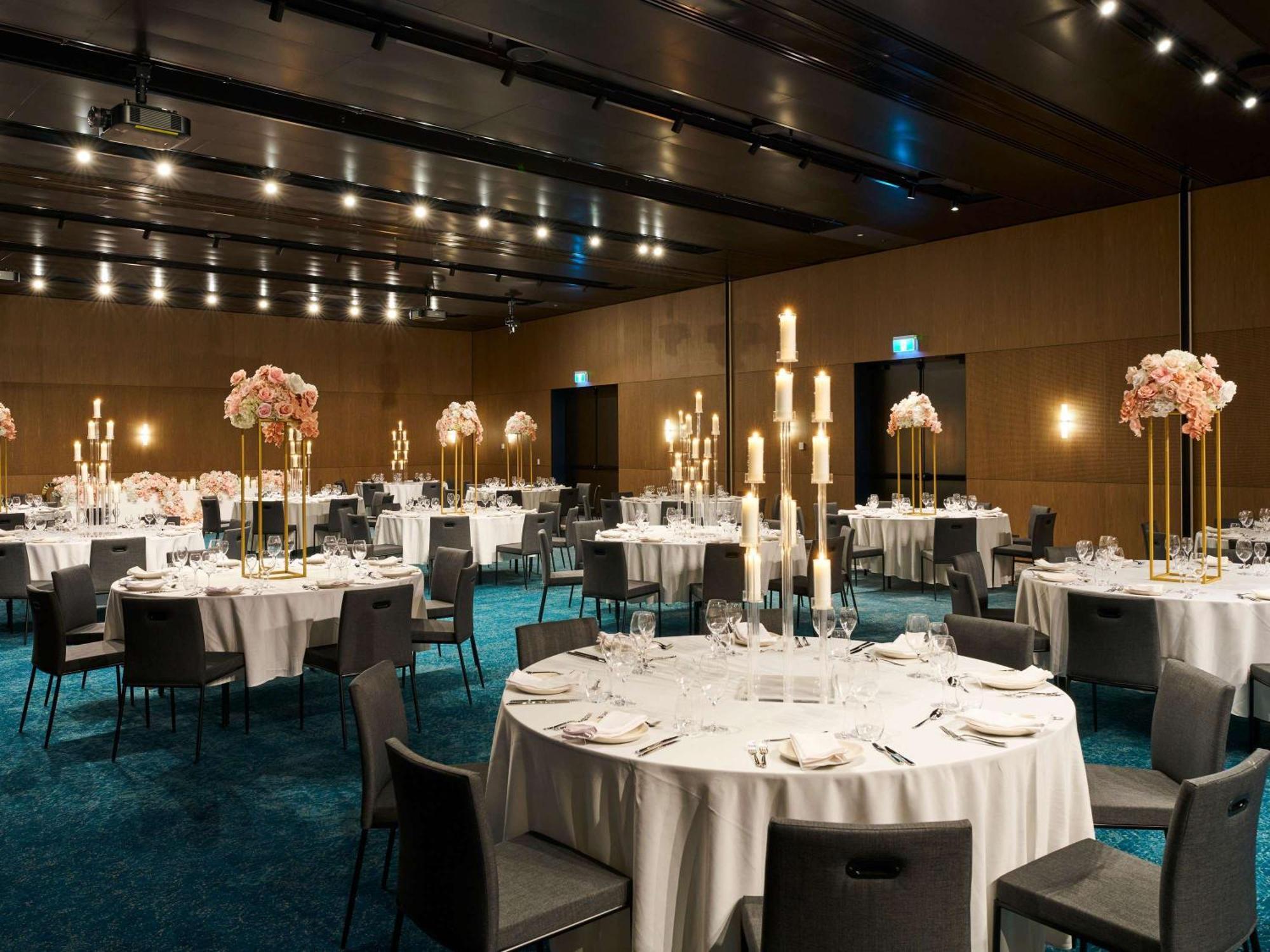 Novotel Melbourne Airport Экстерьер фото