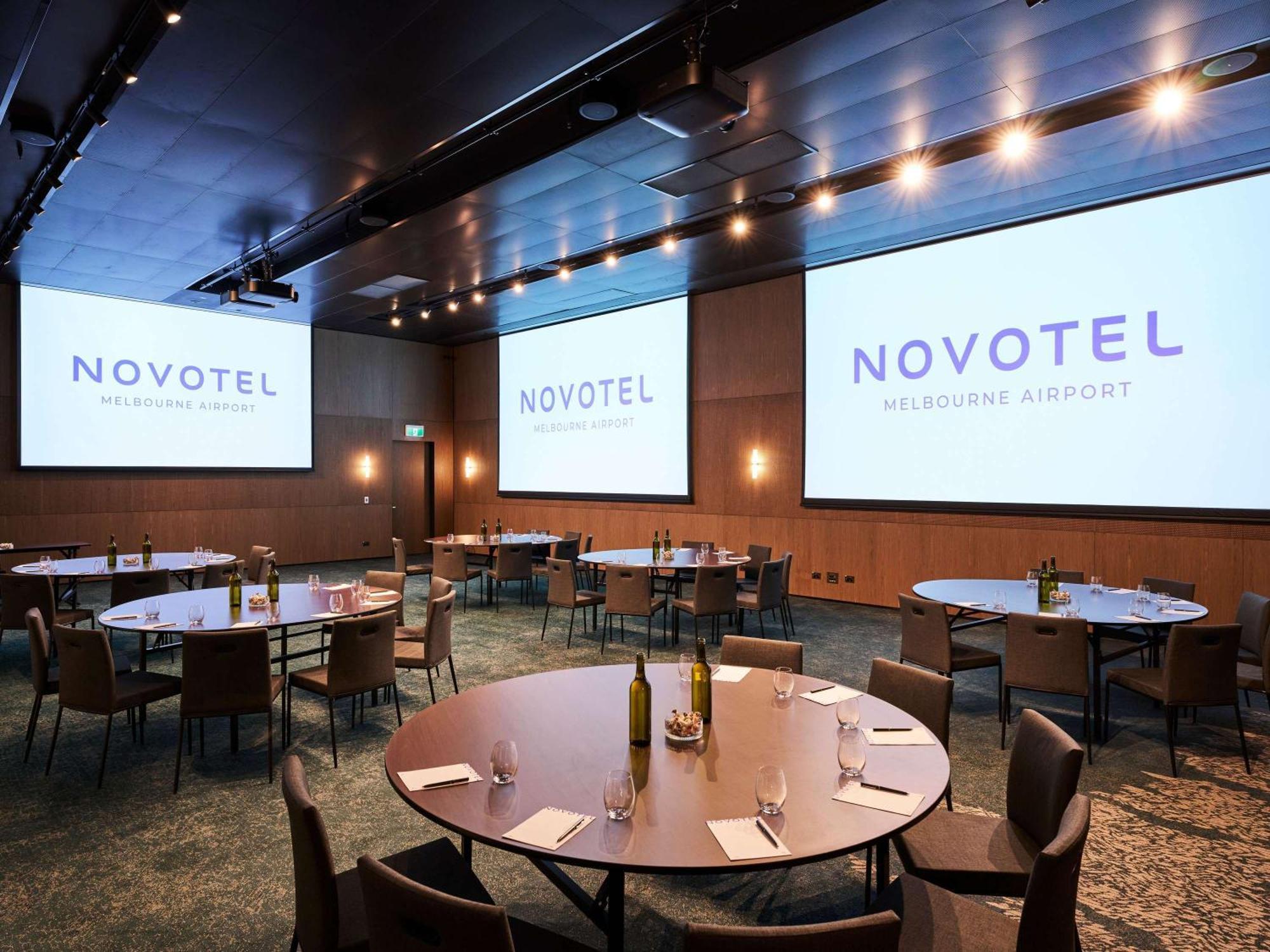 Novotel Melbourne Airport Экстерьер фото