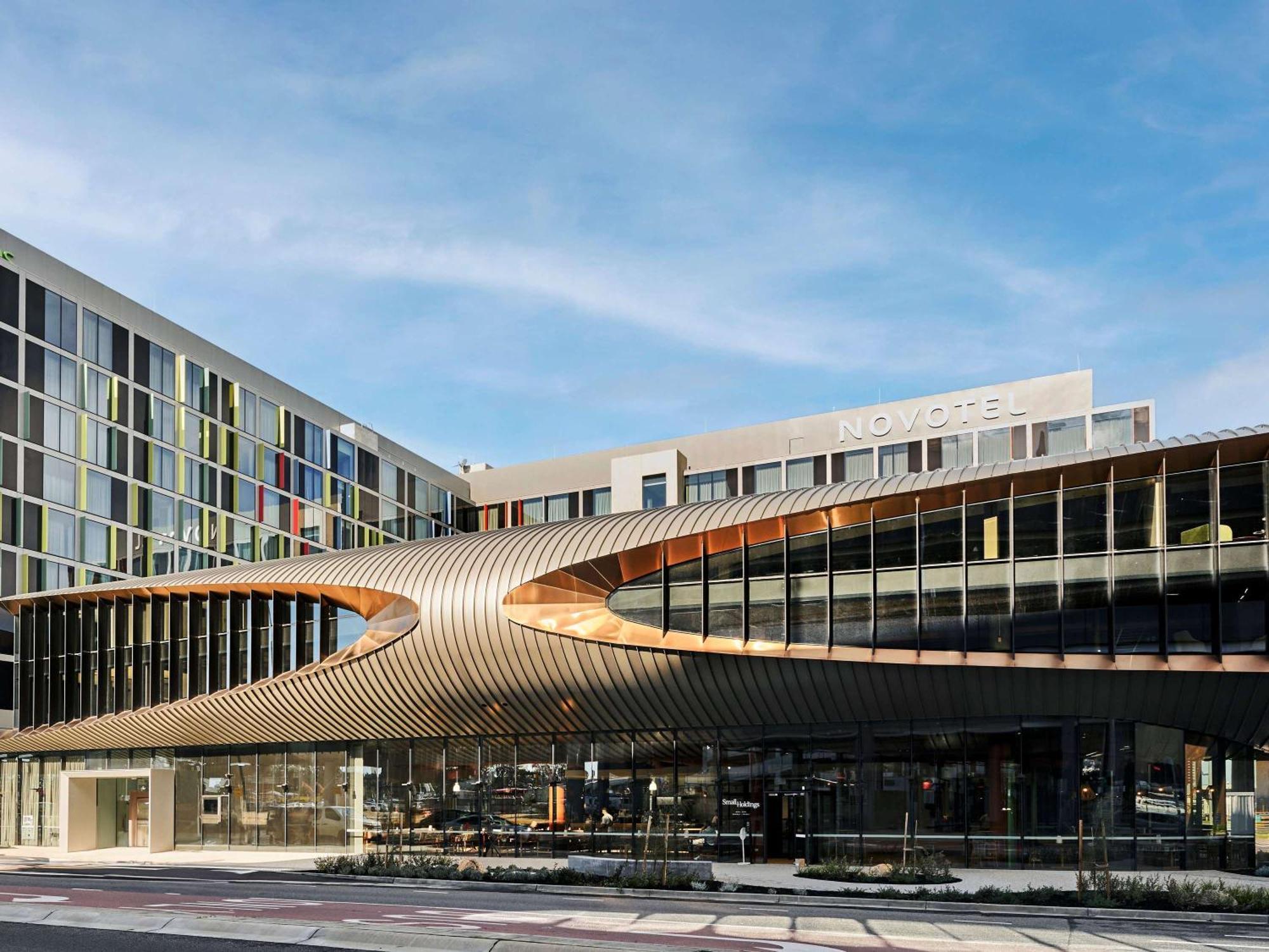 Novotel Melbourne Airport Экстерьер фото