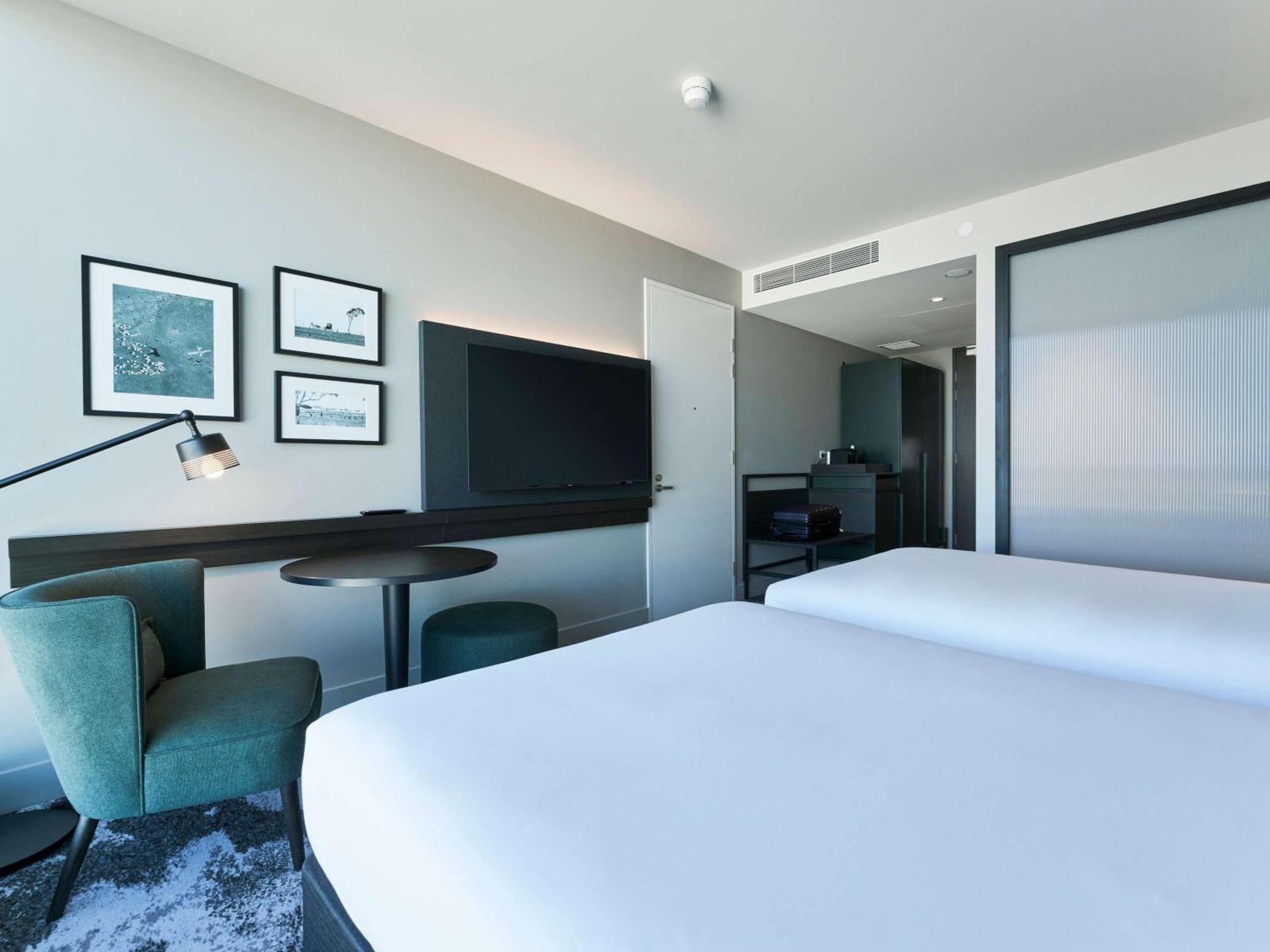 Novotel Melbourne Airport Экстерьер фото