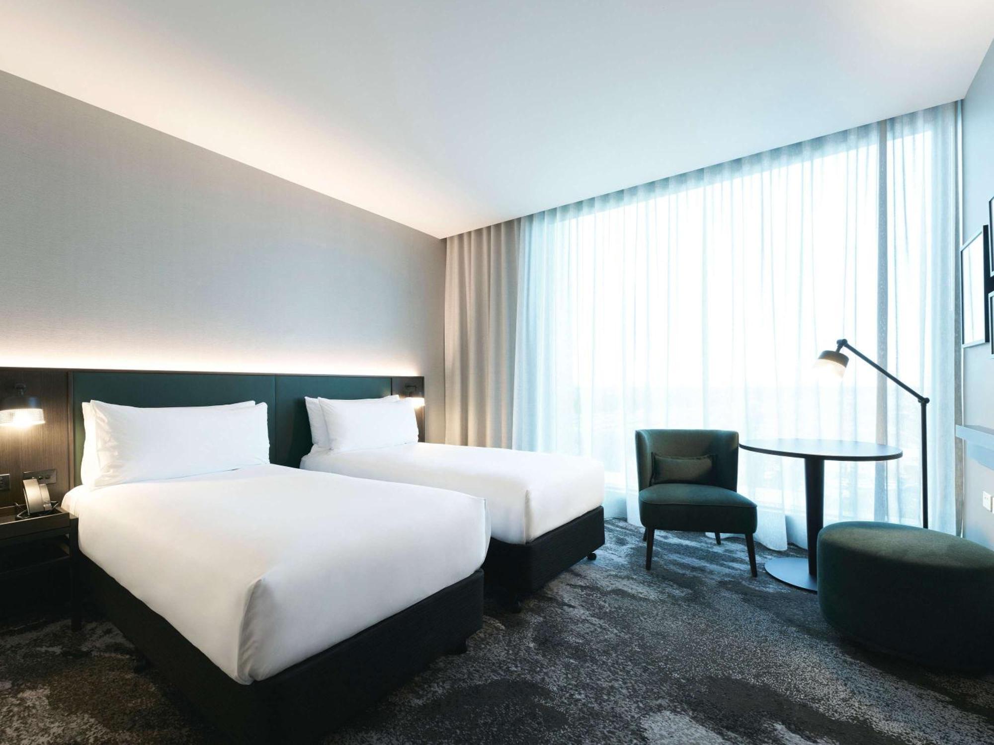Novotel Melbourne Airport Экстерьер фото