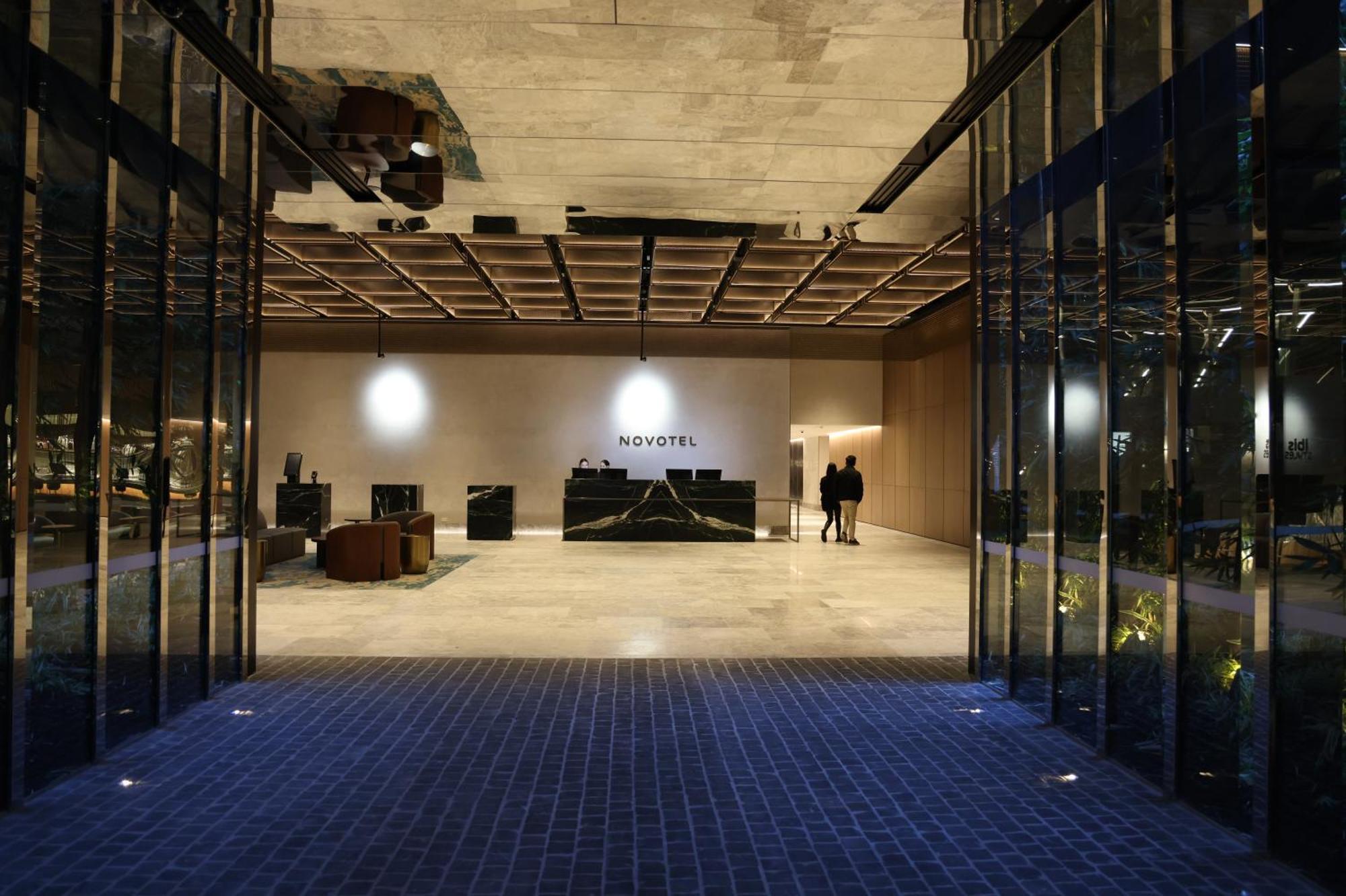 Novotel Melbourne Airport Экстерьер фото